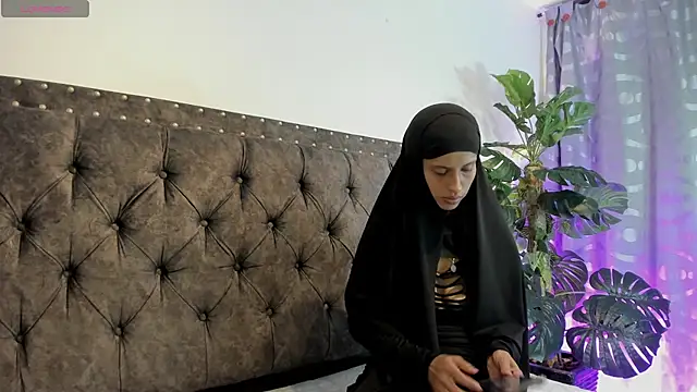 Anaan 01 online show from May 15, 3:37 pm