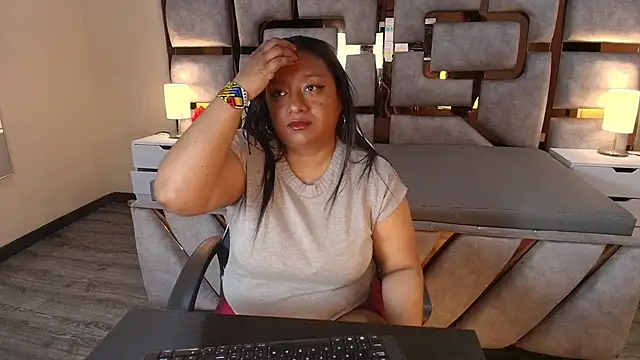 Rachell Carter online show from May 21, 4:54 am