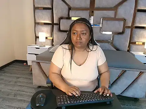 Rachell Carter online show from May 17, 10:58 am