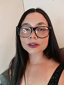 Eva-Apple online show from May 25, 8:08 pm
