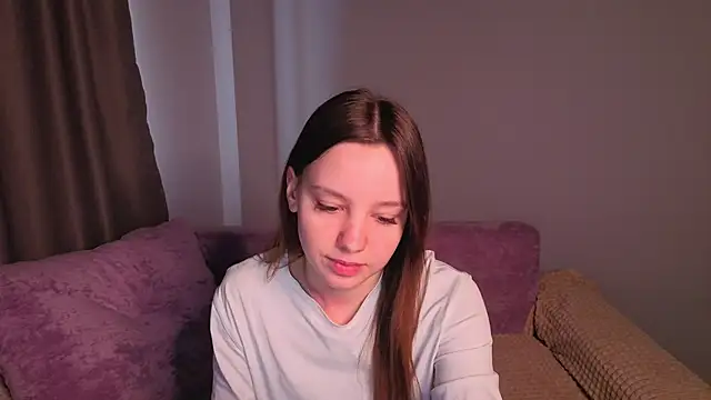 lolytaberry online show from May 16, 1:41 am