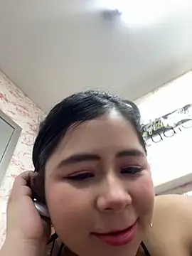 AriaMoonnn online show from May 30, 5:27 am