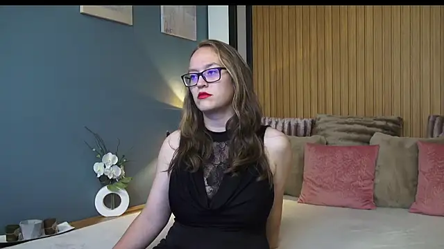 JasmineWhite online show from July 13, 4:46 am