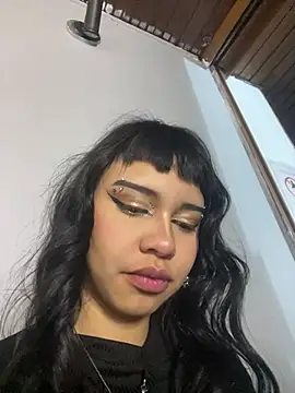AntonellaCooper Pink online show from July 5, 2:51 am