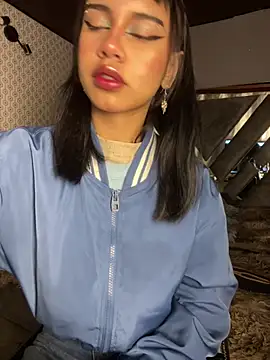 AntonellaCooper Pink online show from July 10, 3:18 am