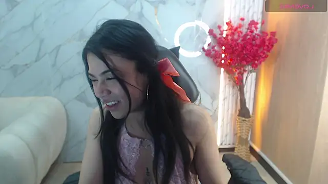Jade tf online show from May 26, 1:54 pm