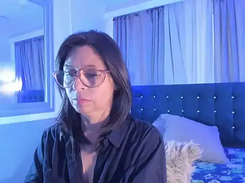 lena gray online show from June 11, 2:47 pm