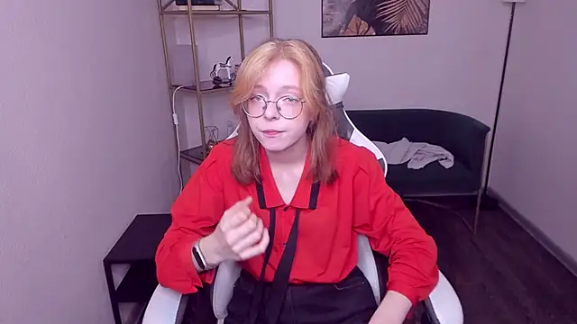 Snapshot of FoxxyyPolly chatting on May 16, 5:54 am FoxxyyPolly online show from May 16, 5:54 am