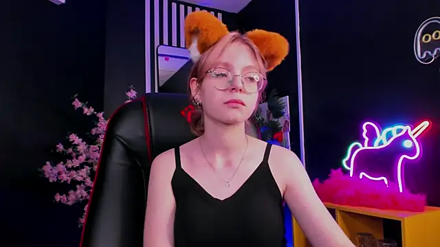 FoxxyyPolly online show from July 13, 5:41 am