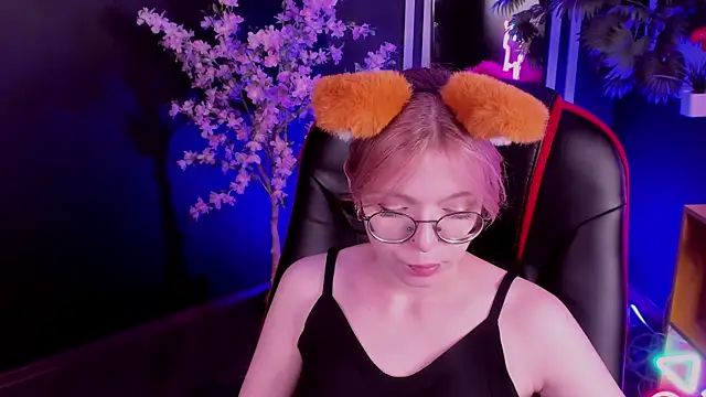 FoxxyyPolly online show from July 22, 5:52 am