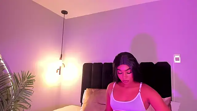 PeytonRouse1 online show from May 25, 8:19 pm