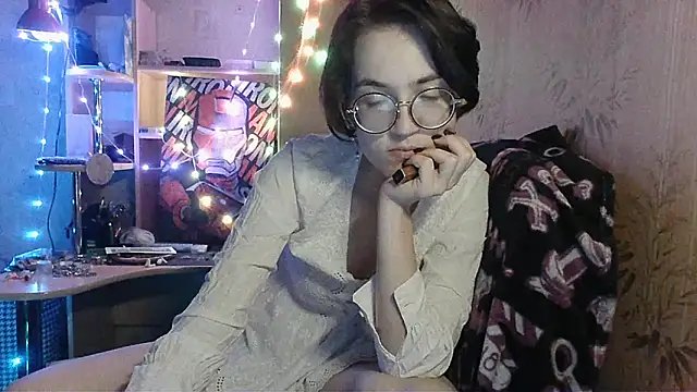 Alessa Kiss online show from May 17, 3:11 pm