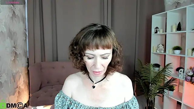 gracekellyyy online show from July 20, 10:39 am
