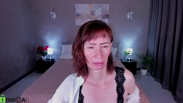 gracekellyyy online show from May 20, 4:42 am