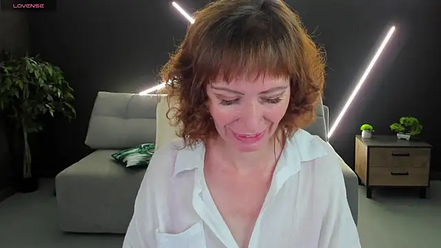 gracekellyyy online show from July 23, 5:04 am
