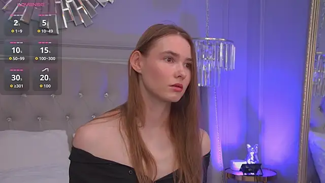 LillianYoung online show from June 20, 6:17 am