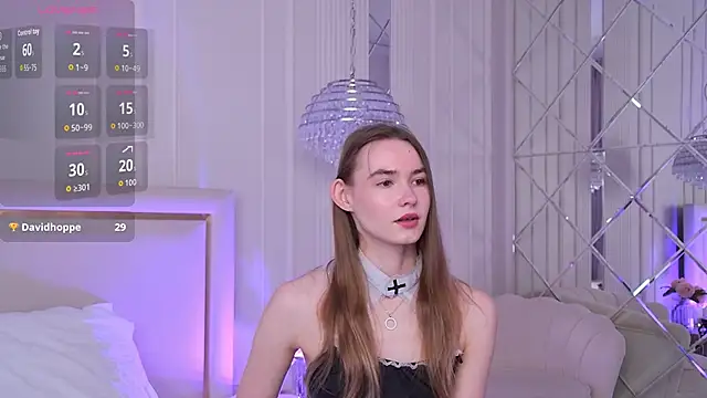 LillianYoung online show from June 3, 6:36 am