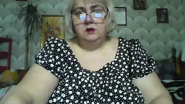 MarinaFarina53 online show from May 30, 5:49 am