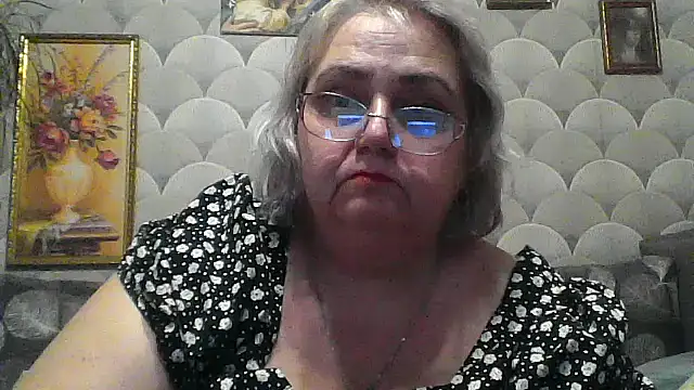 MarinaFarina53 online show from July 28, 4:51 pm