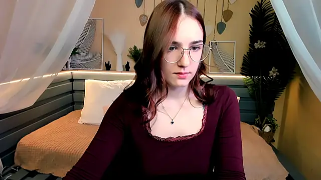 Maya Winters online show from May 26, 10:36 am