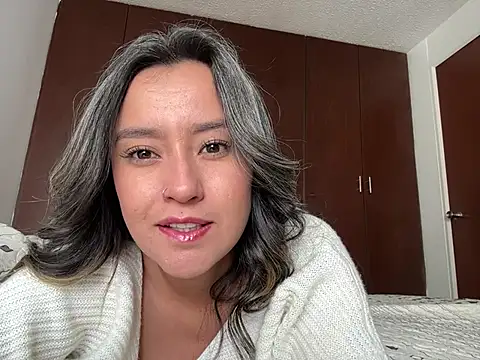 Ana mariiaa online show from August 4, 2:01 pm