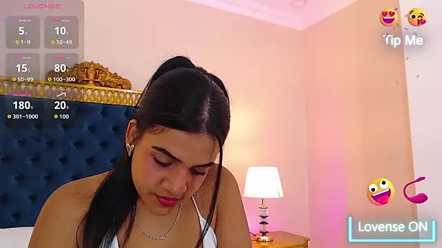 KellyAdams online show from May 23, 7:34 pm