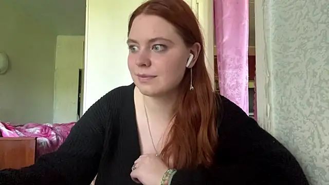 Violette Iguina online show from May 27, 11:29 am