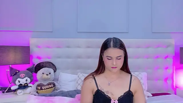 DulceeGarcia online show from June 25, 3:50 am