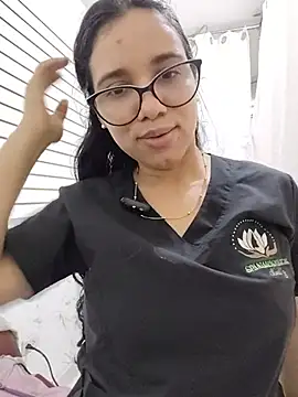alanahot94 online show from July 16, 4:33 pm
