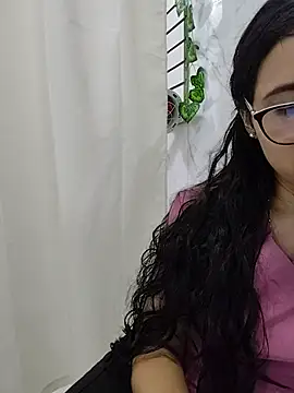 alanahot94 online show from July 27, 10:51 pm