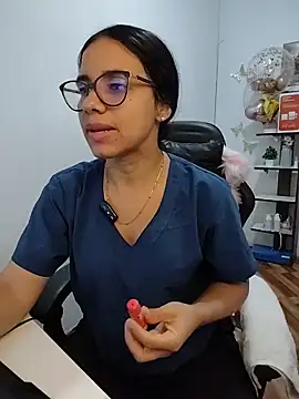 alanahot94 online show from June 6, 1:01 am