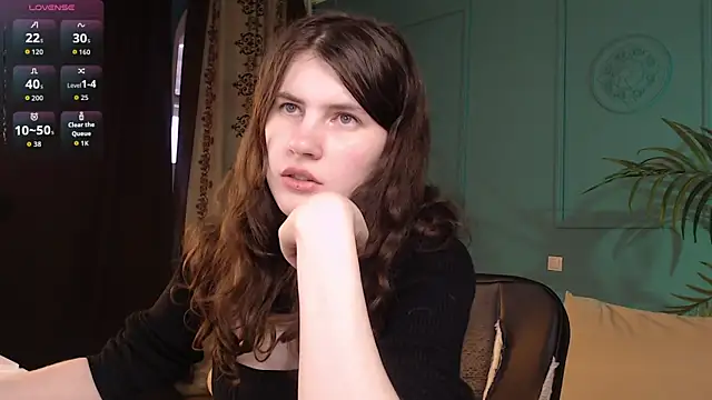 Gigi myav online show from May 15, 4:21 pm