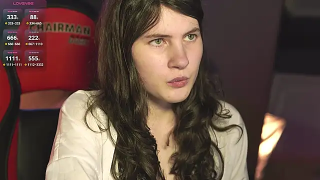 Gigi myav online show from May 24, 3:44 pm