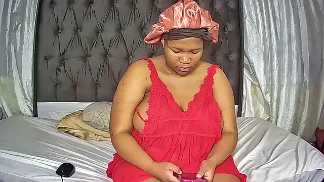 ThickPreshh online show from May 23, 8:18 pm