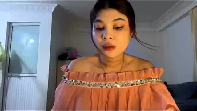 BellaVonarx online show from May 28, 12:47 pm