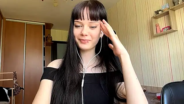 CharmaineElles online show from May 28, 2:48 pm