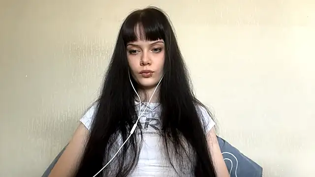 CharmaineElles online show from May 25, 3:00 pm