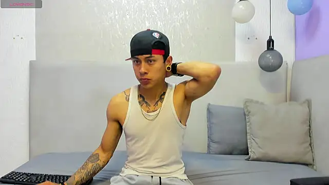 Ivory muse online show from May 25, 3:11 pm