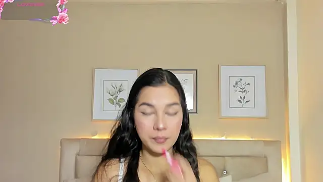EmilyWinter  online show from May 28, 12:36 pm