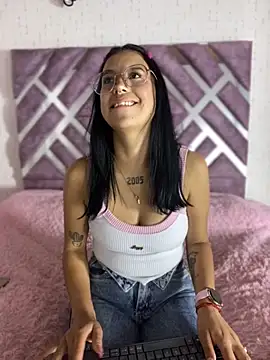 Gaby Pinkk online show from May 21, 4:49 pm