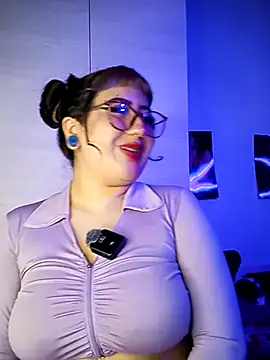 LarissaHell online show from May 22, 10:41 pm