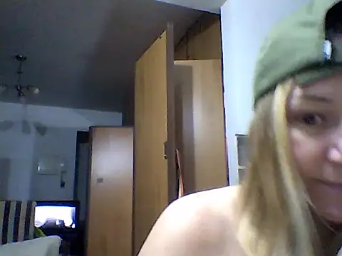 AllisonLove2 online show from June 1, 1:40 am