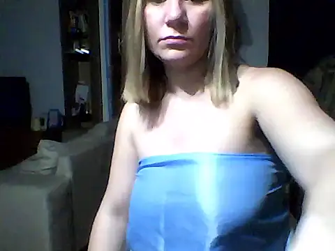 AllisonLove2 online show from June 17, 4:47 am