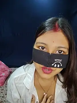 Quotefungirl online show from July 12, 7:14 pm