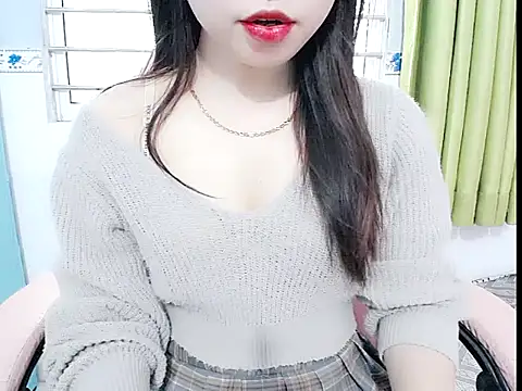 Emilysexy cut online show from July 7, 4:04 am