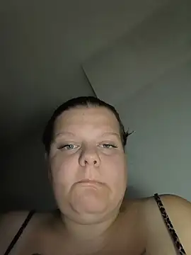 BadMommyyyyy online show from July 24, 8:23 am