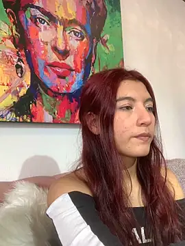 EveRave Pink online show from May 29, 4:05 pm