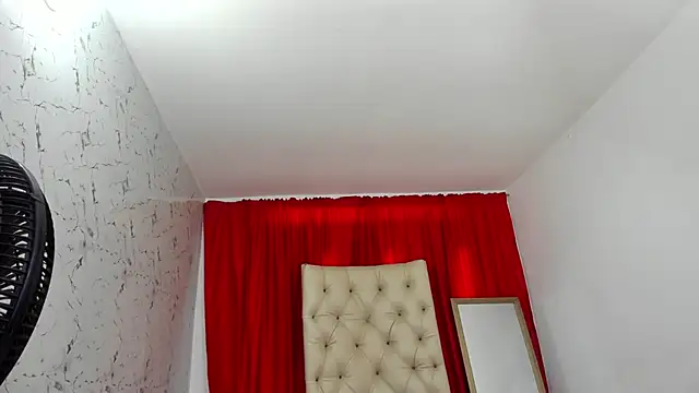 Jana strawberry online show from May 26, 2:38 pm