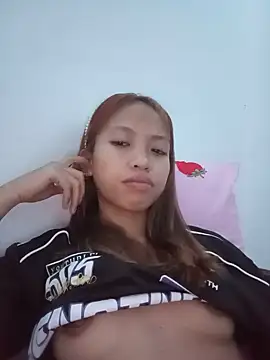 sweetpinayxxx online show from June 25, 3:57 pm