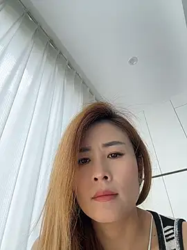 okgirl 23 online show from June 11, 4:20 am